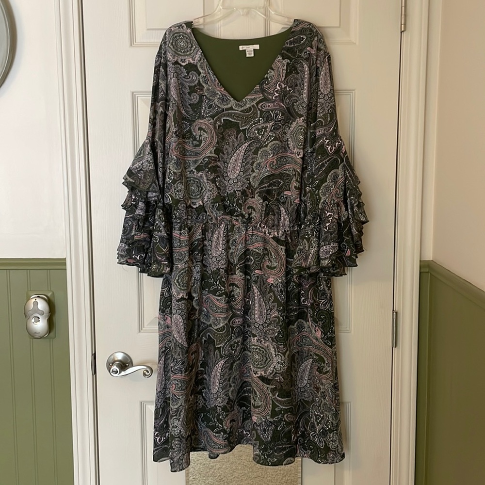 C Est. 1946 paisley ruffled sleeve dress 18/20W